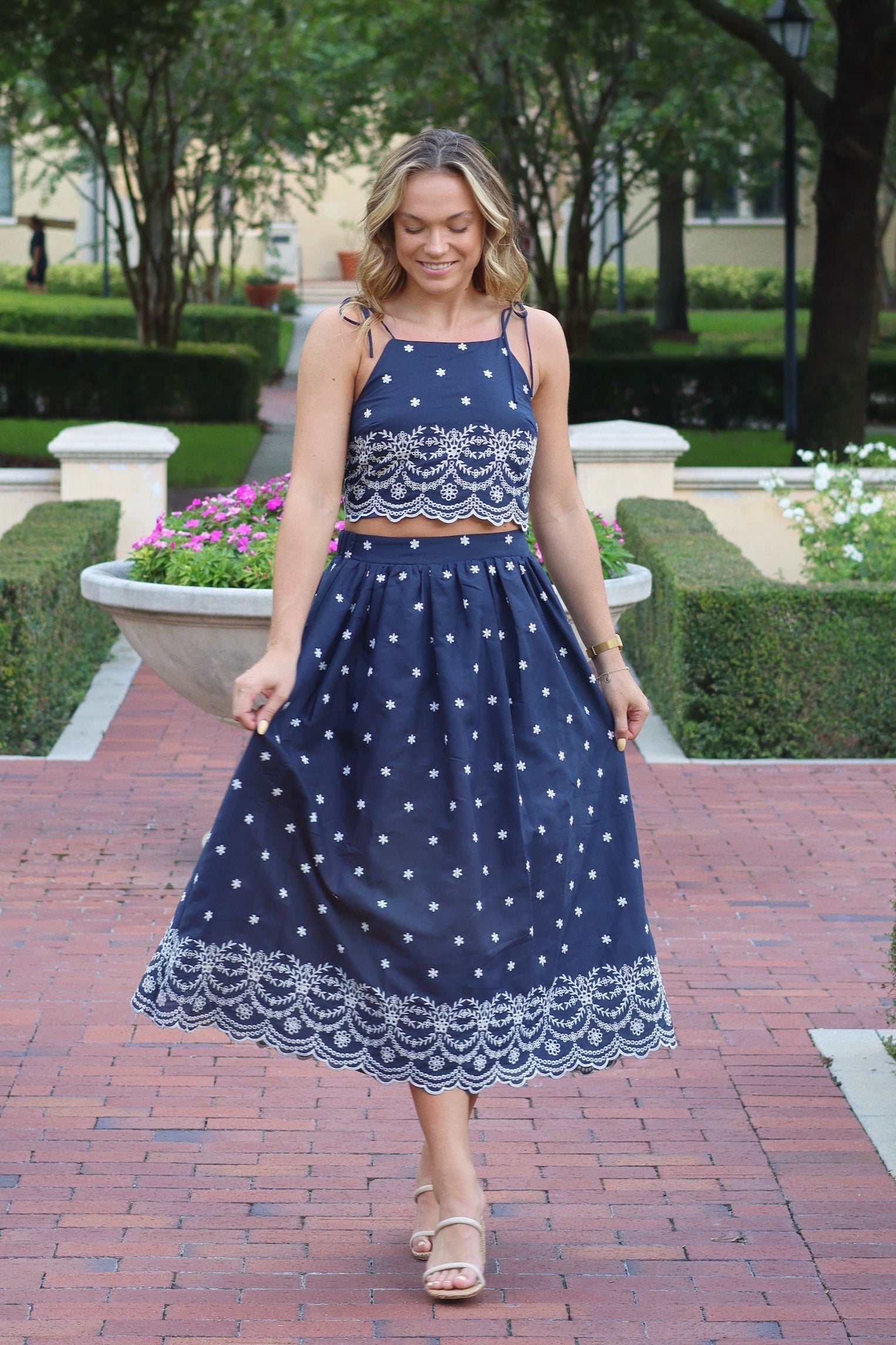 Celia Embroidered Vacation Set