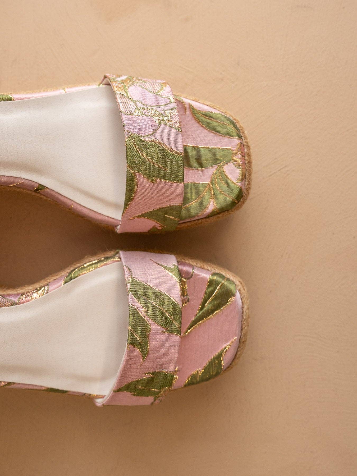 The Oceana | Rose Garden Gingham Wrap Wedge