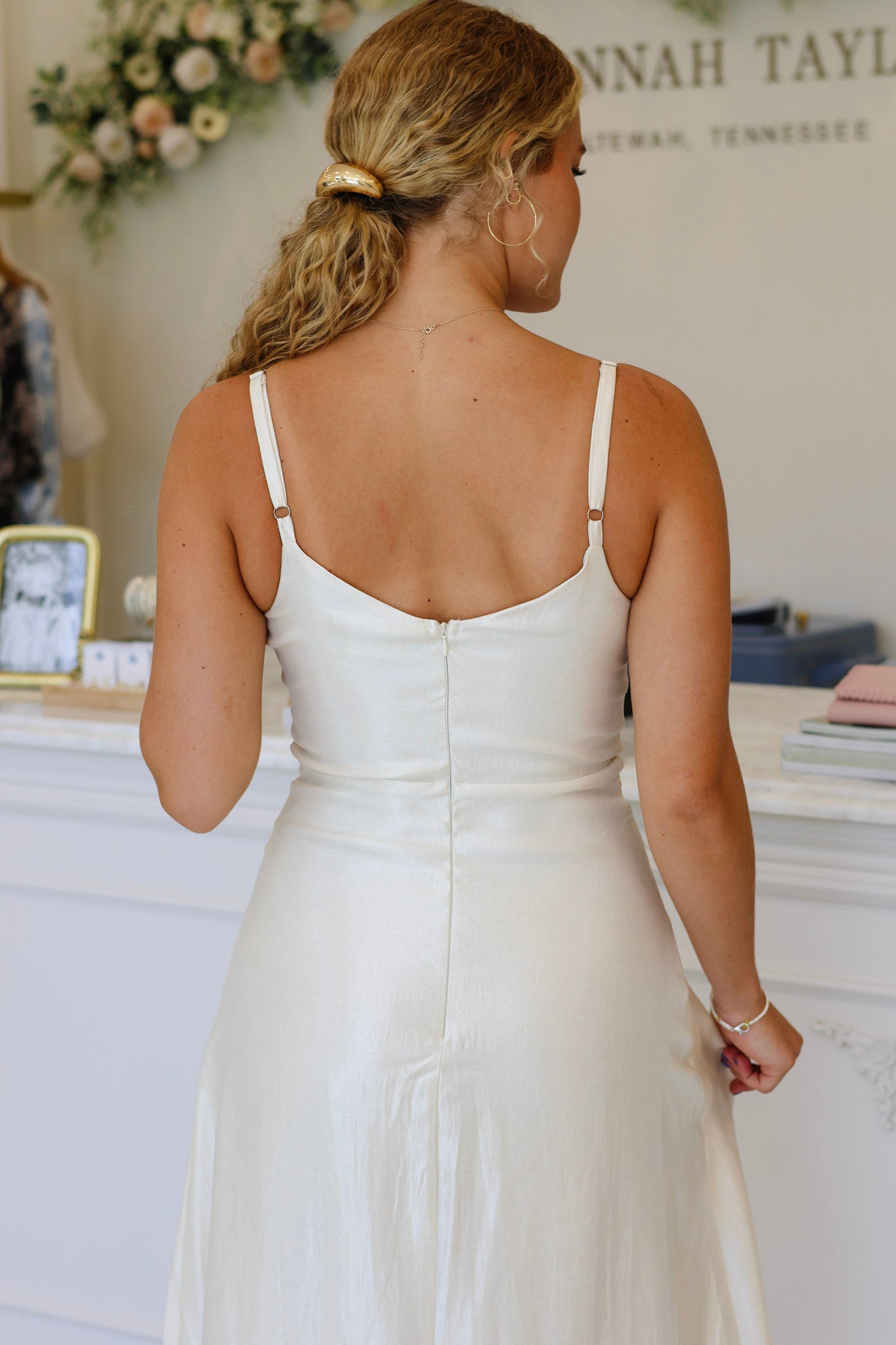 Clara Holiday Midi Dress – Savannah Taylor