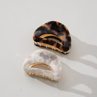 Nadia Vintage Snow Curved Metal Claw Clip - Medium