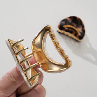 Nadia Vintage Snow Curved Metal Claw Clip - Medium