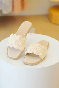 Cathleen Pearl Raffia Slide Sandal